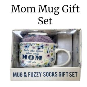 NIB Mug And Fuzzy Socks Gift Set "There Are Times When Only MOM Will Do”